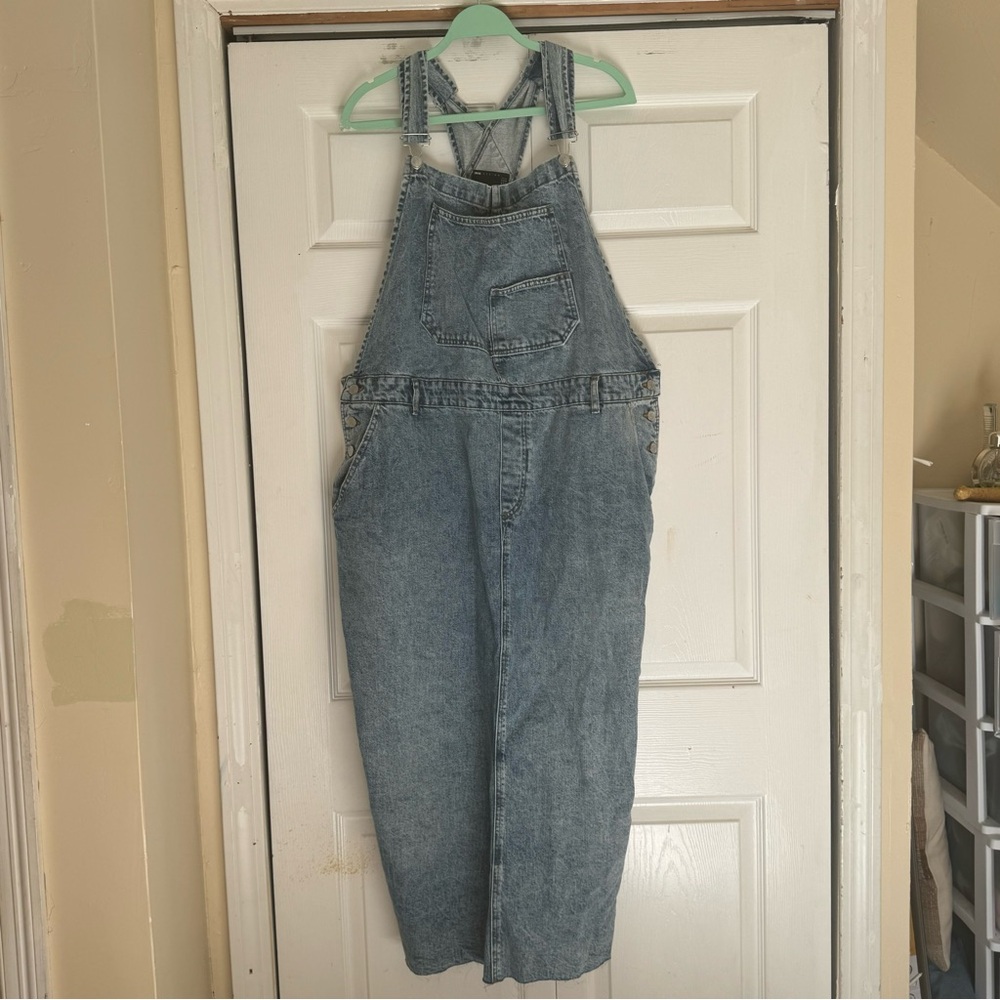 NWOT ASOS Design curve overall dress